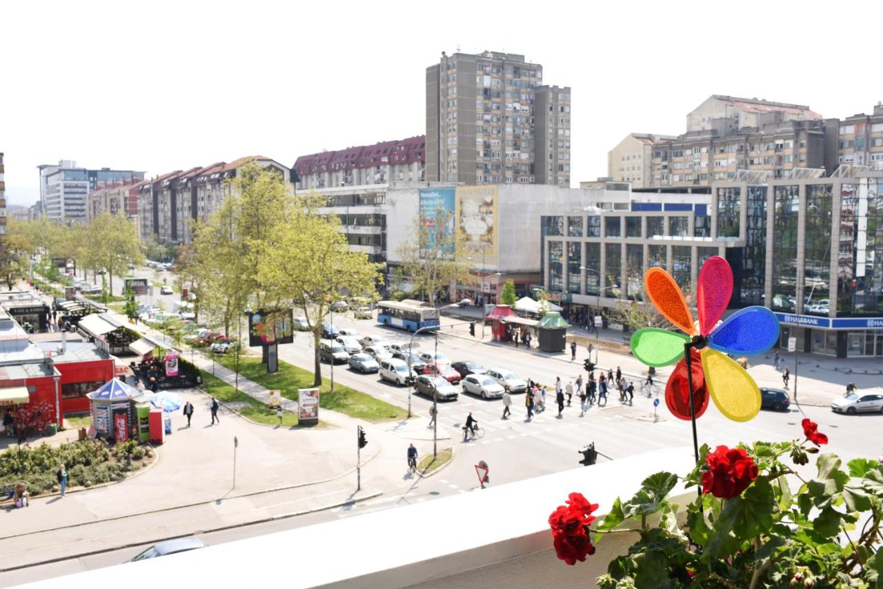 Golden Mirror Apartment - Ferienwohnung Novi Sad