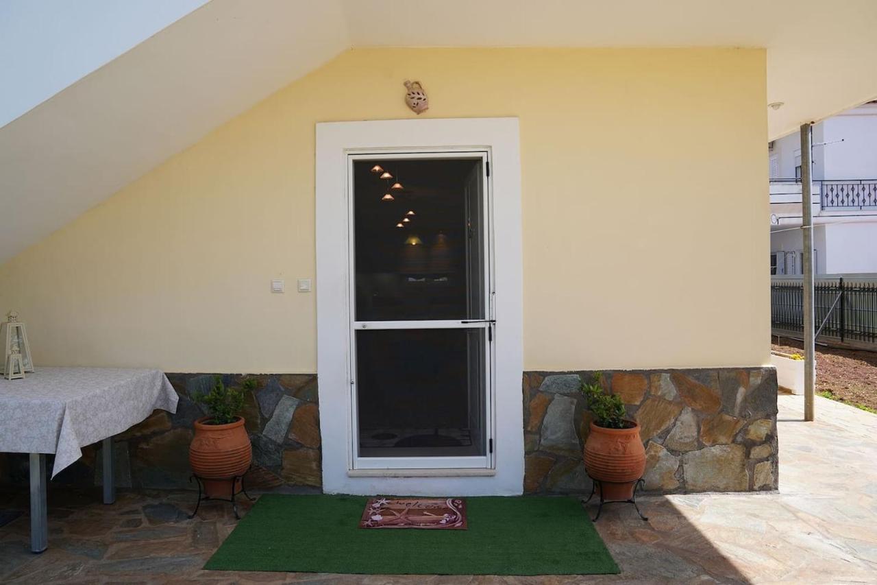 Eleni's Holiday Home - Chambres d’hôtes