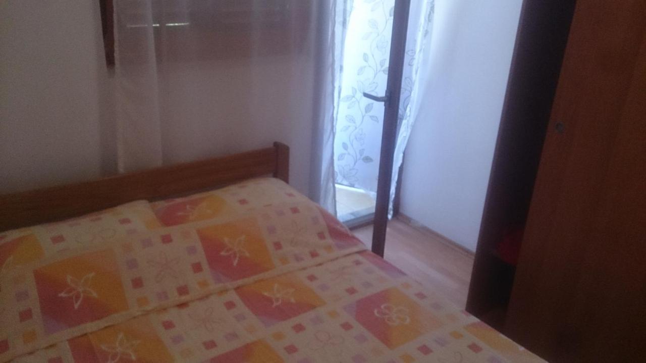 Apartments Mara - B&B Petrcane