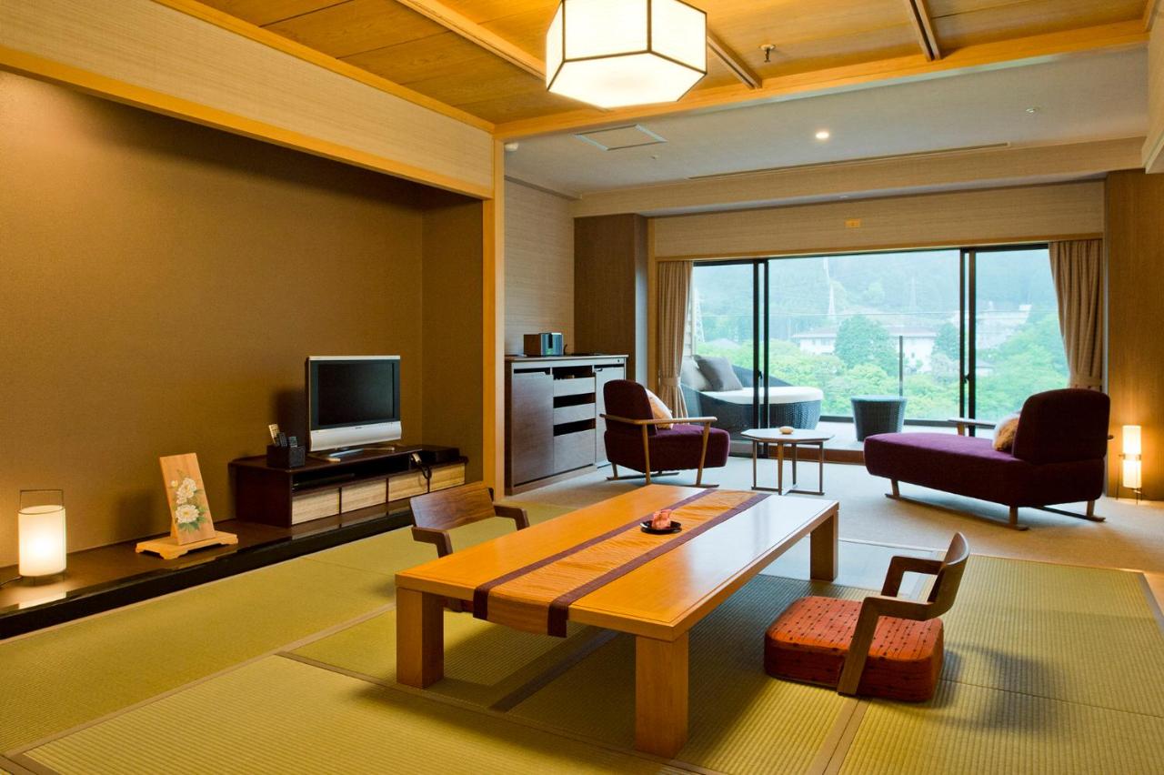 Upgraded Japanese-Style Room with Open-Air Bath - Non-Smoking