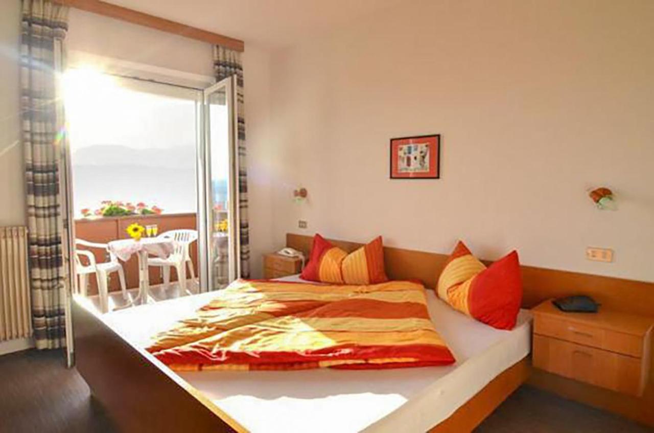 Doppelzimmer mit Balkon