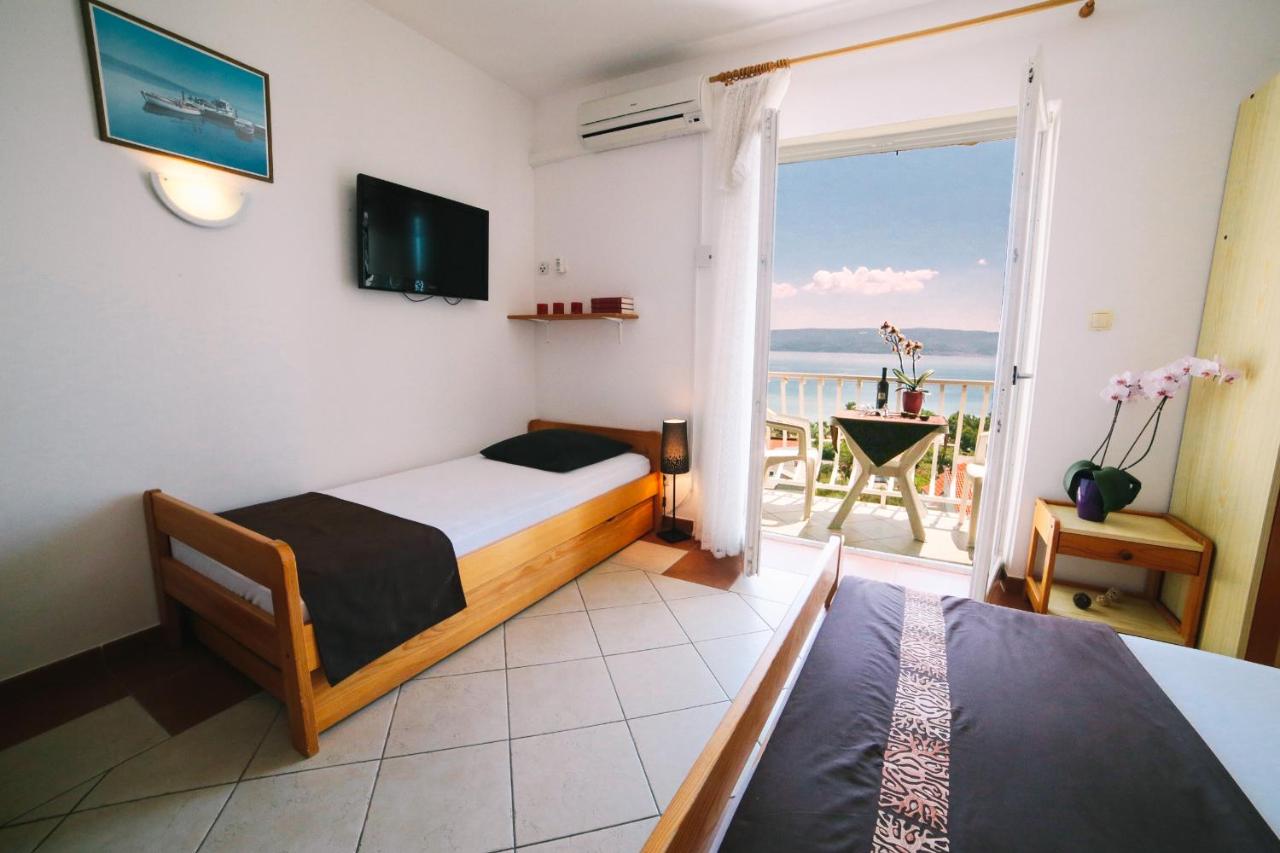 Studio with Sea View