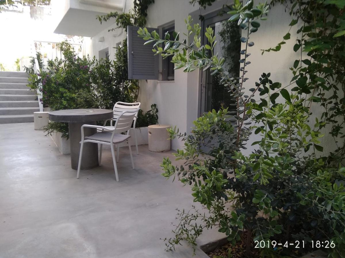 Milos Bay Suites - B&B Adámas