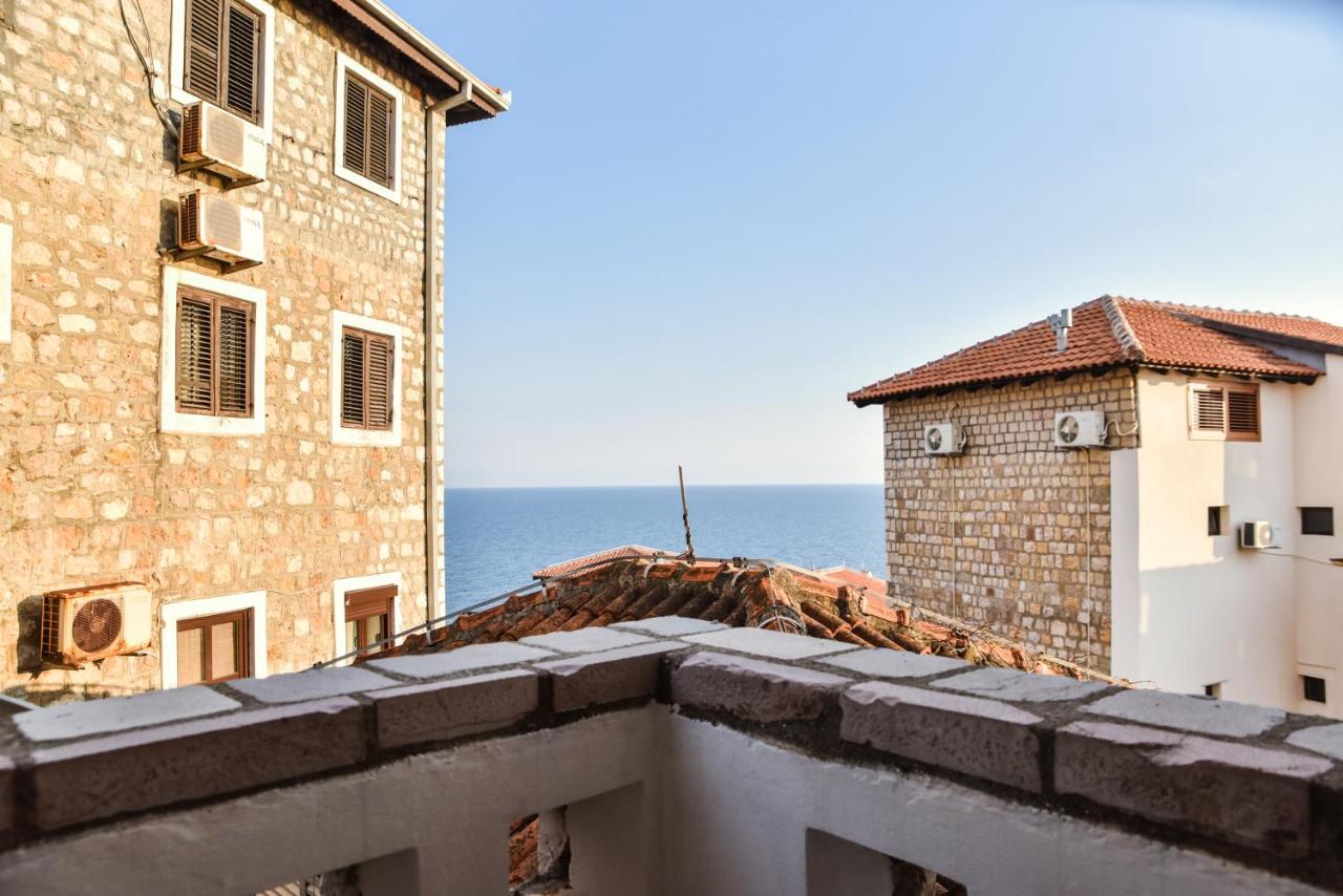 Double Room with Private External Bathroom