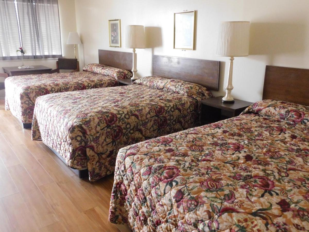 Triple Room - Not Pet Friendly