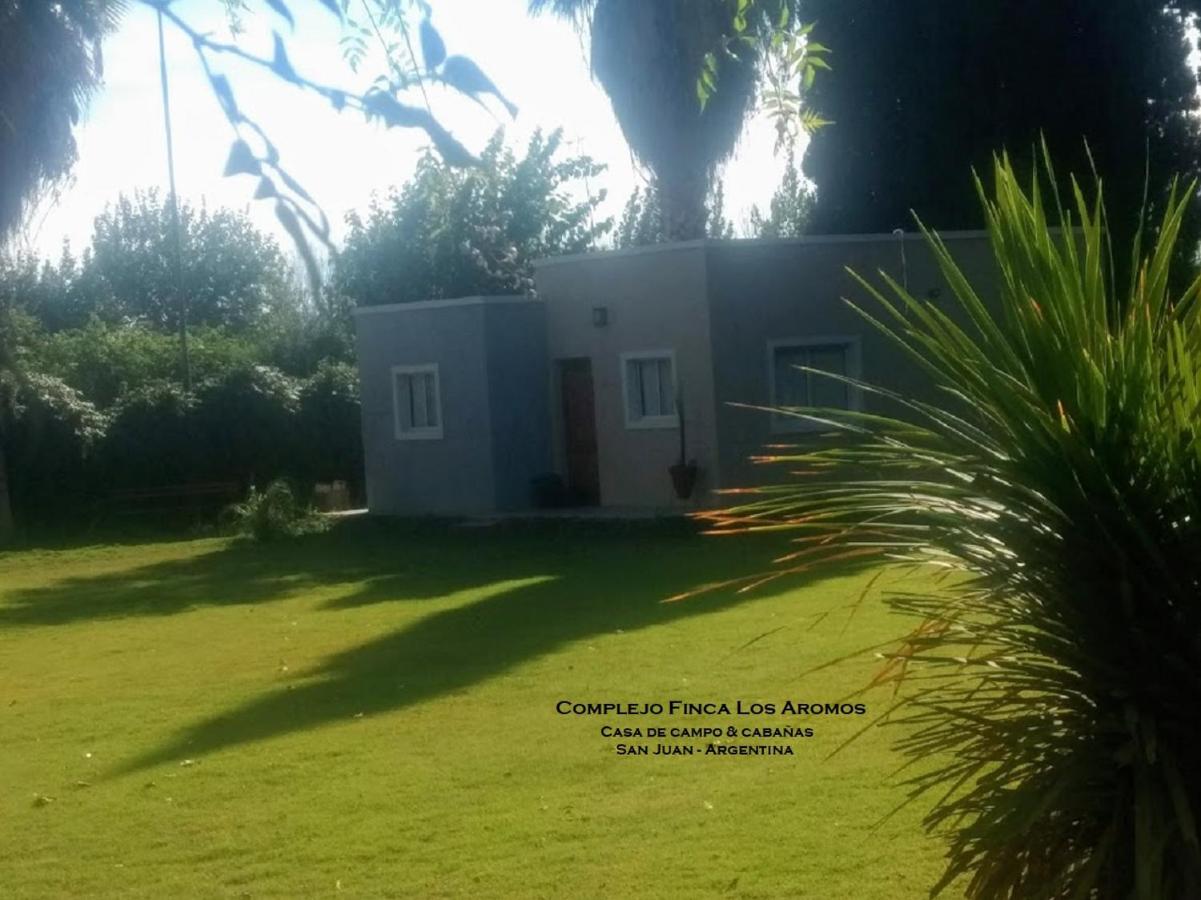 Complejo Los Aromos, San Juan, AR - B&B