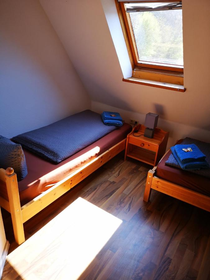 One-Bedroom Apartment with Lake View