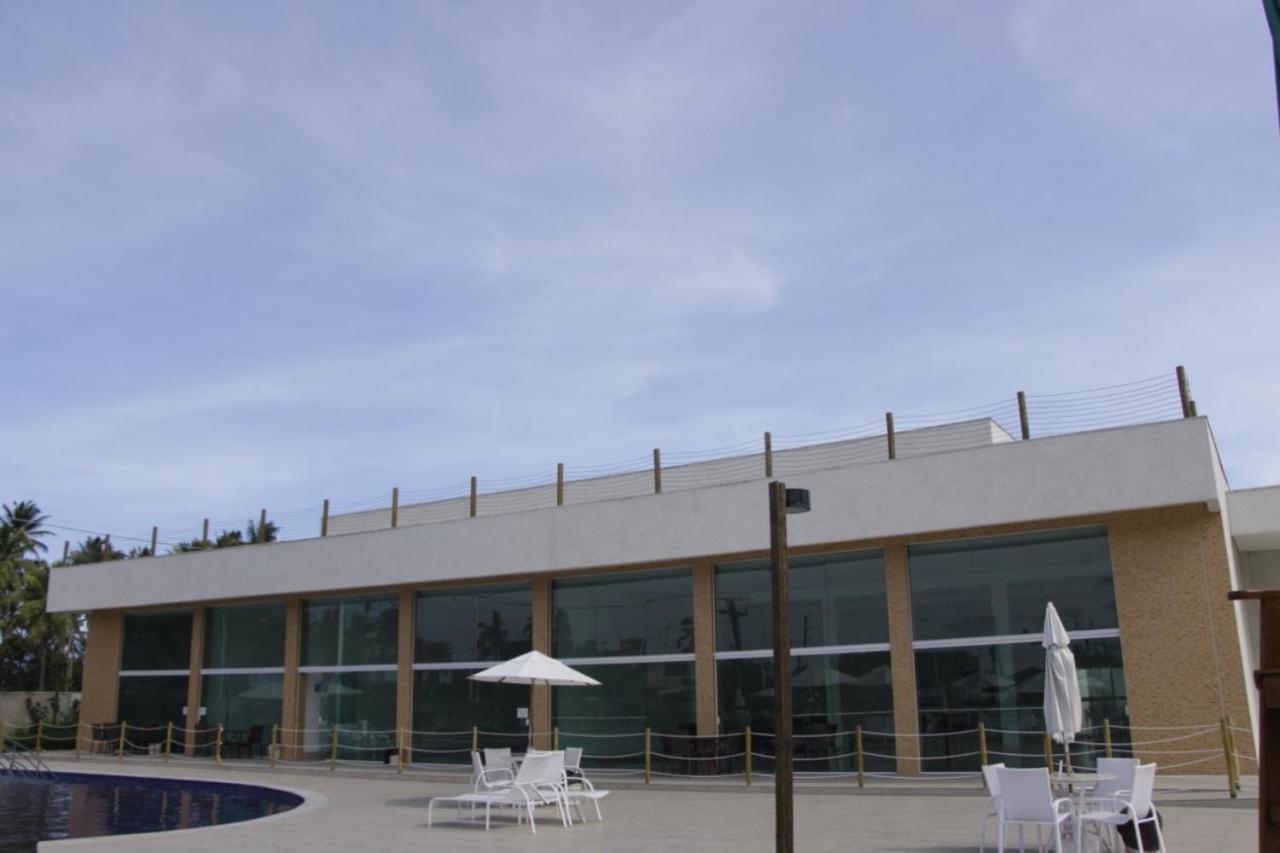 Muro Alto Condomínio Clube - B&B
