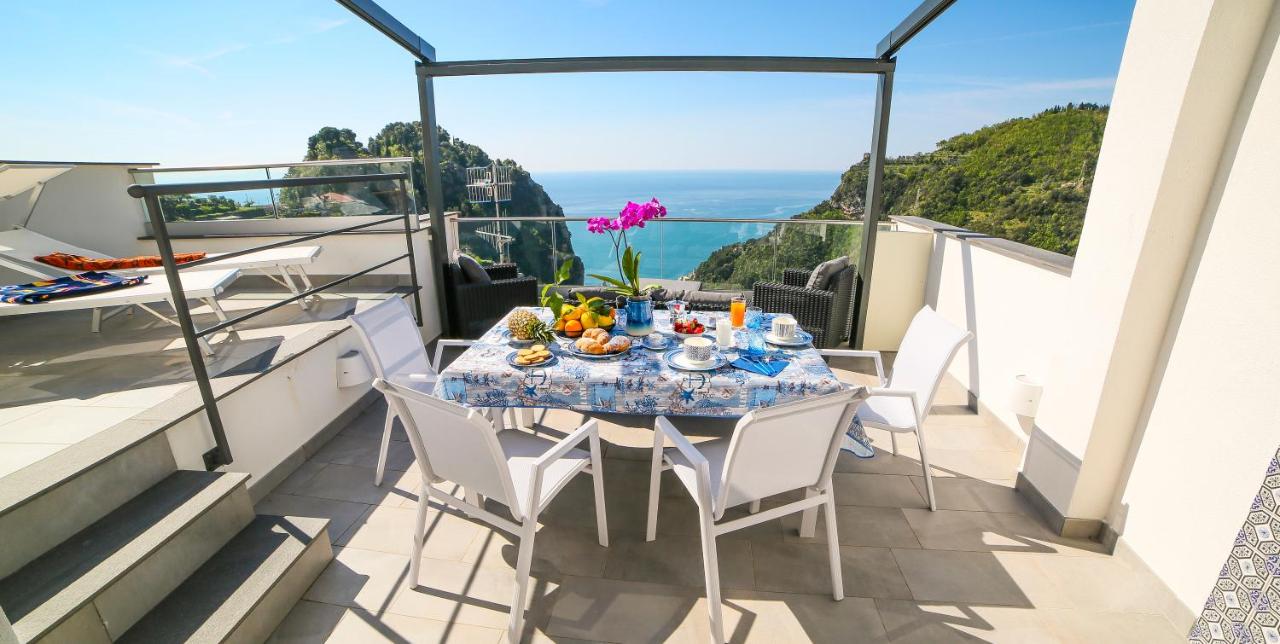 B&B Scala - Admiring Amalfi - Bed and Breakfast Scala