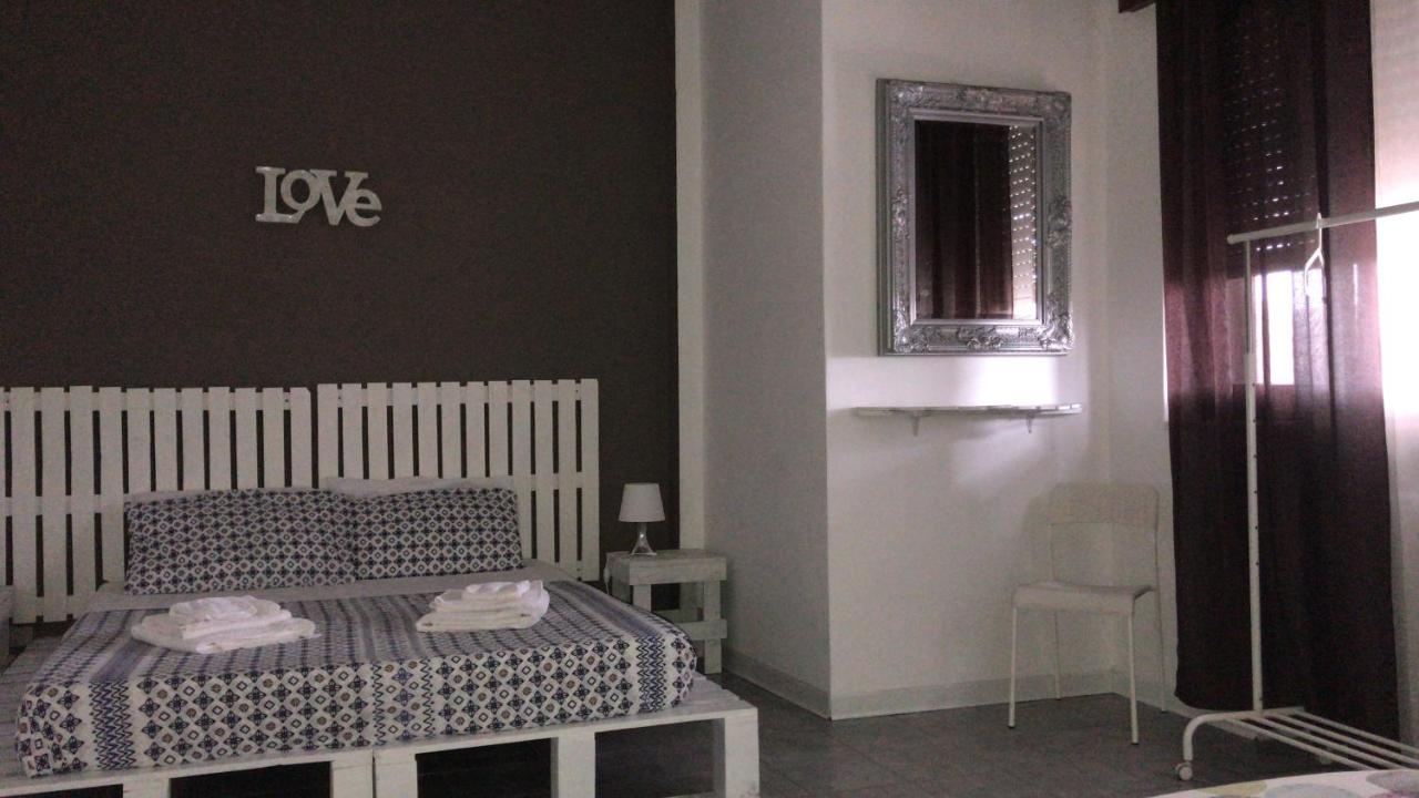 Camera Matrimoniale/Doppia con Letti Singoli con Bagno