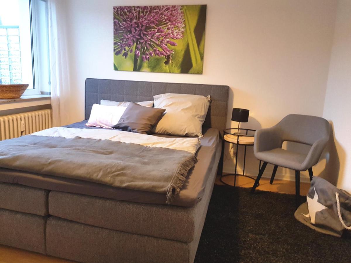 B&B Düsseldorf - Neues, ruhiges Apartment Nordic in Düsseldorf-Nord - Bed and Breakfast Düsseldorf