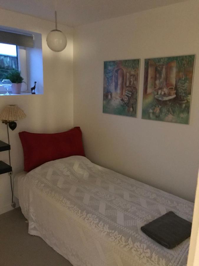 Single Room with Shared Bathroom