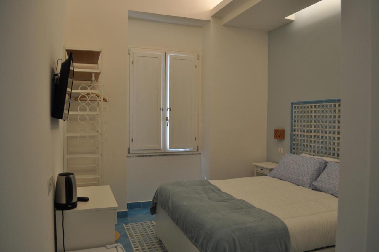 Standard Zimmer mit Kingsize-Bett