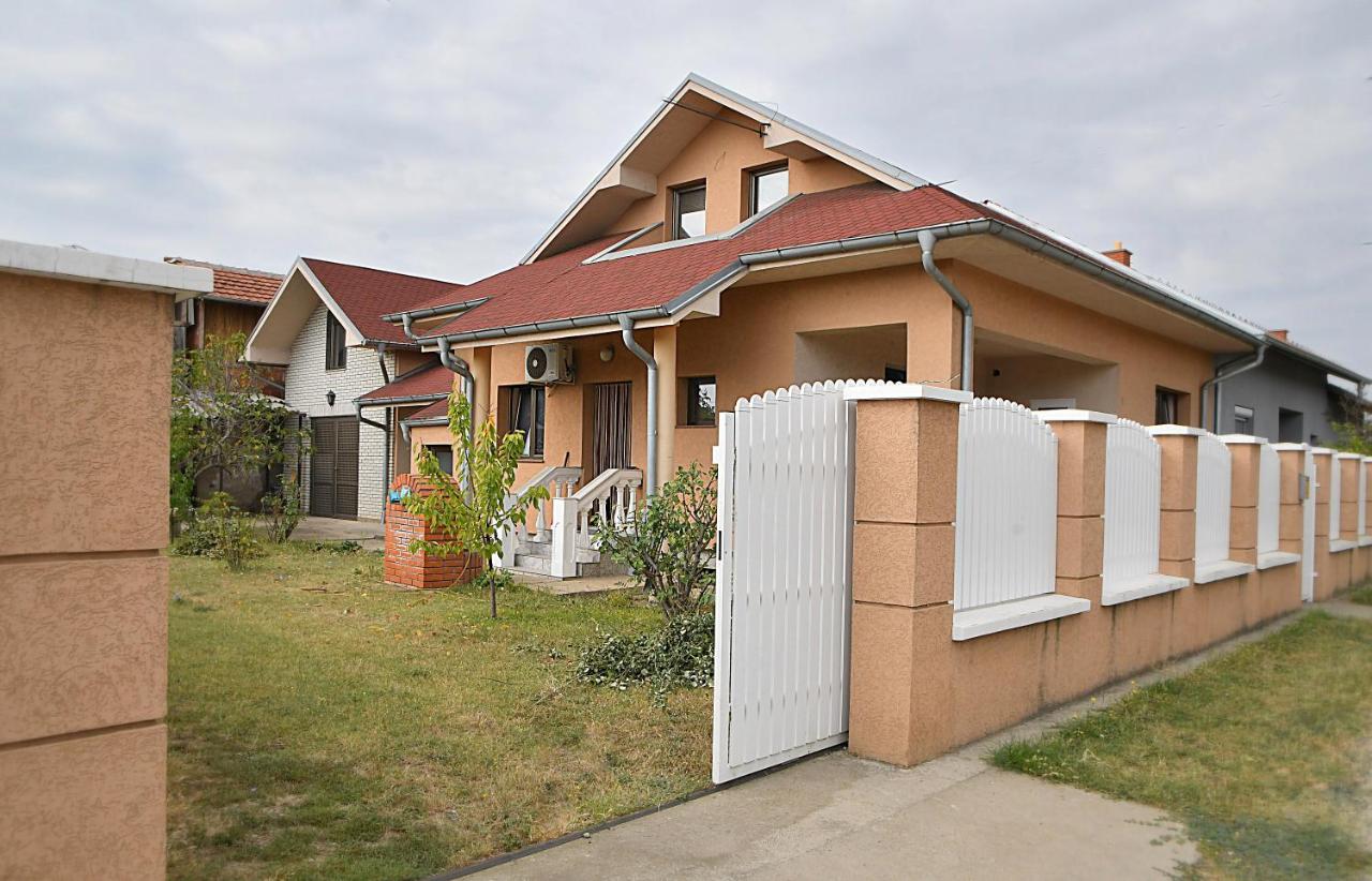 Villa Nena - Bed and Breakfast