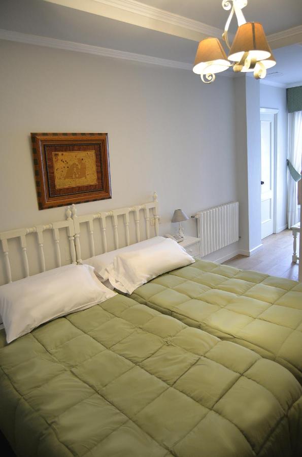 B&B Baiona - Hotel Tres Carabelas - Bed and Breakfast Baiona