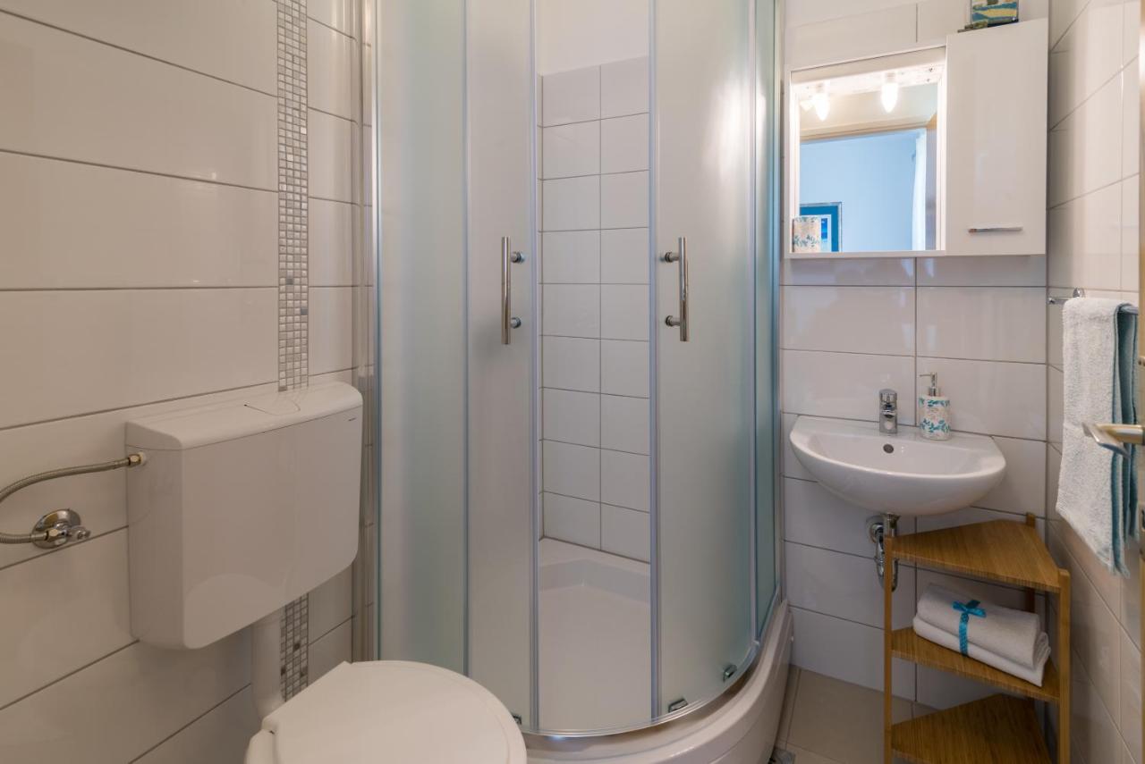 Apartamento de 1 dormitorio con balcón y vistas al mar