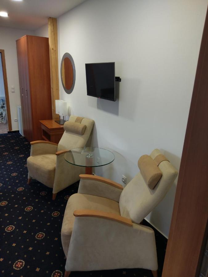 Comfort Triple Room