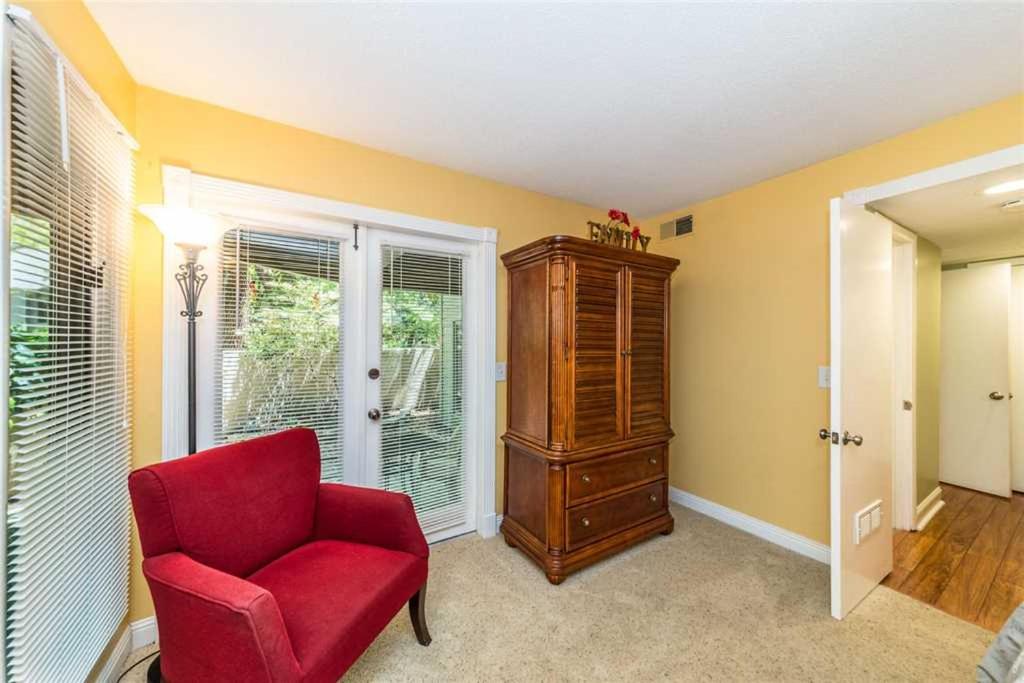 Saint Andrews Common 1774 - B&B Hilton Head Island
