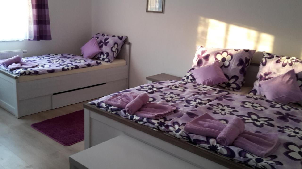 Familiekamer met Eigen Badkamer