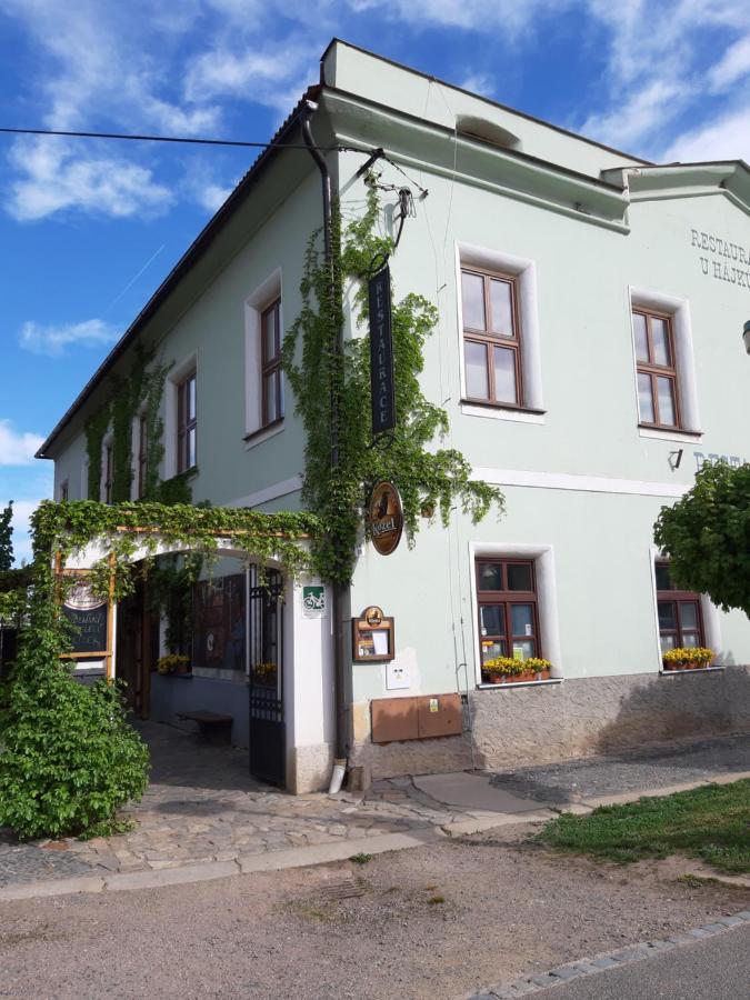 B&B Nové Dvory - Penzion a restaurace U Hájků - Bed and Breakfast Nové Dvory