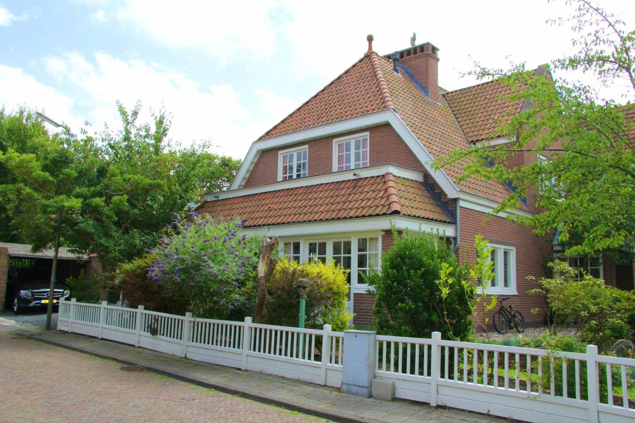 B&B Zandvoort - Villa Royal - Bed and Breakfast Zandvoort