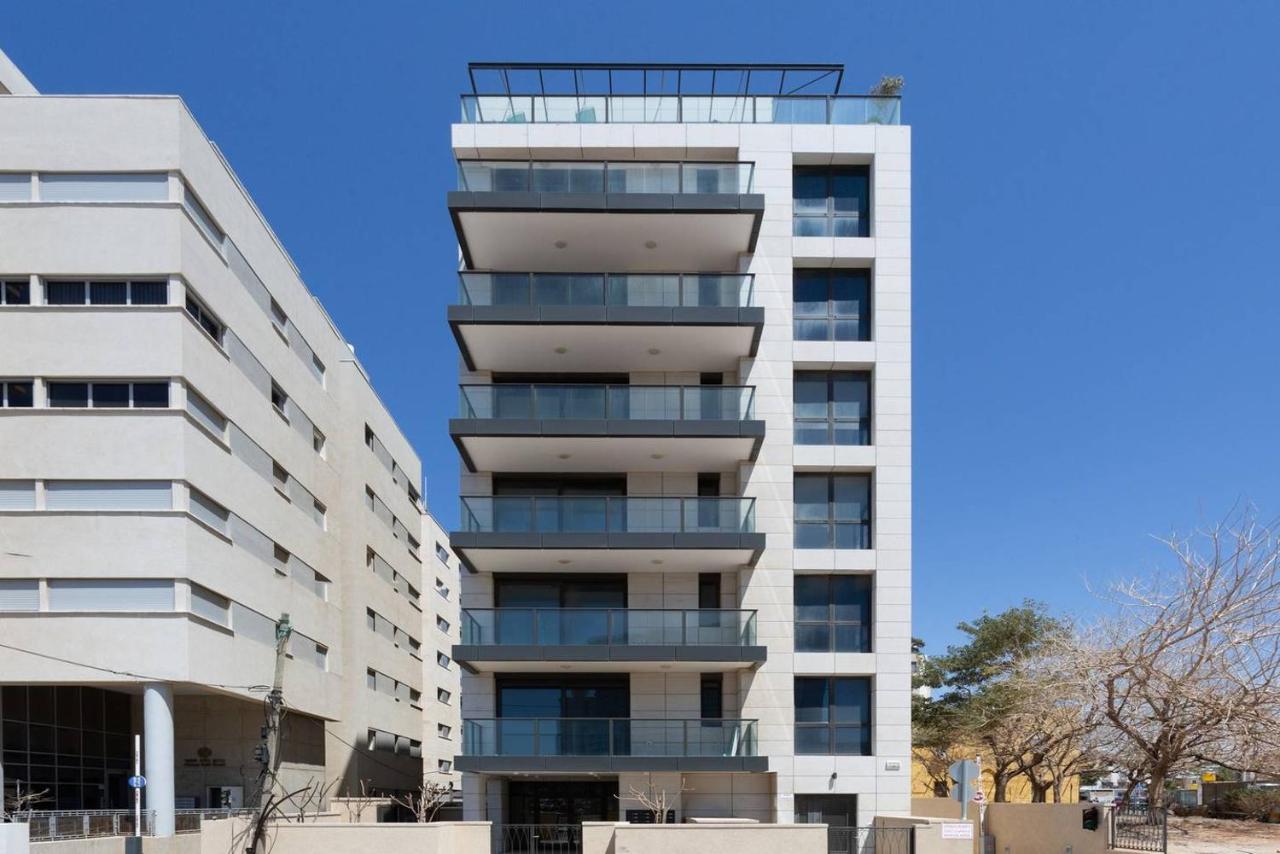 Sea View 2 BR near Shouk Hacarmel by HolyGuest - Chambres d’hôtes Tel-Aviv