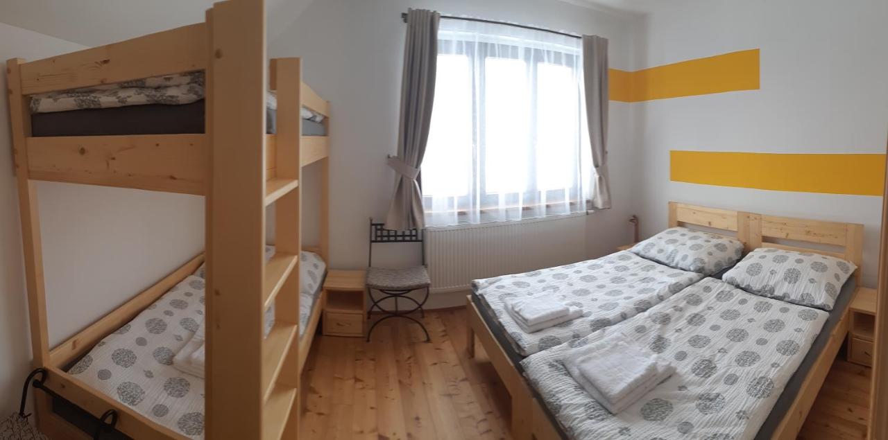 Chambre Quadruple avec Salle de Bains Privative