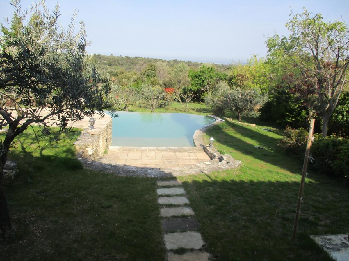 Gîte du Jardin des Espuys - B&B Venasque