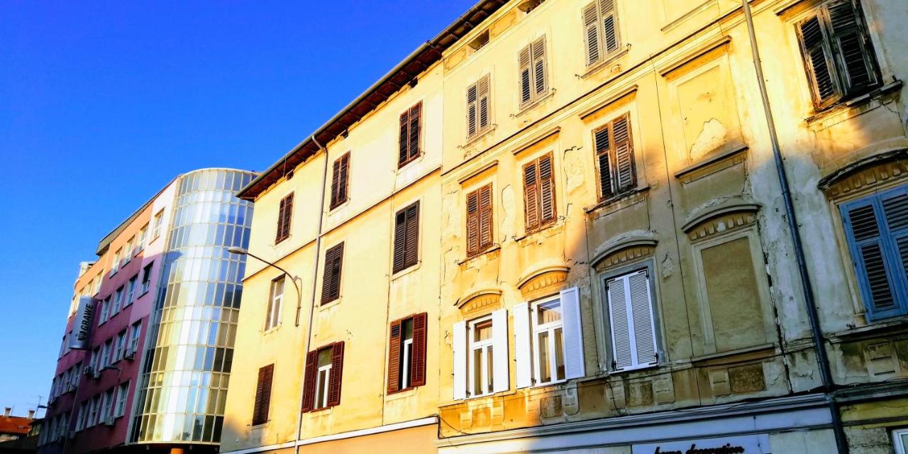 zPula Center Apartments and Rooms - Ferienwohnung