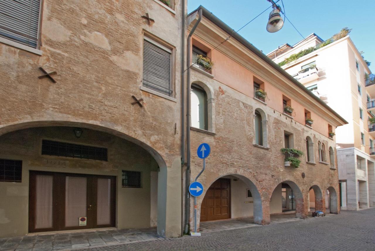 Apartment Deluxe Isola Di Mezzo - B&B Treviso