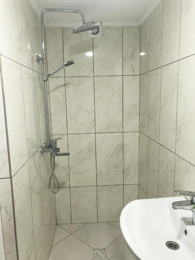 Chambre Triple avec Douche