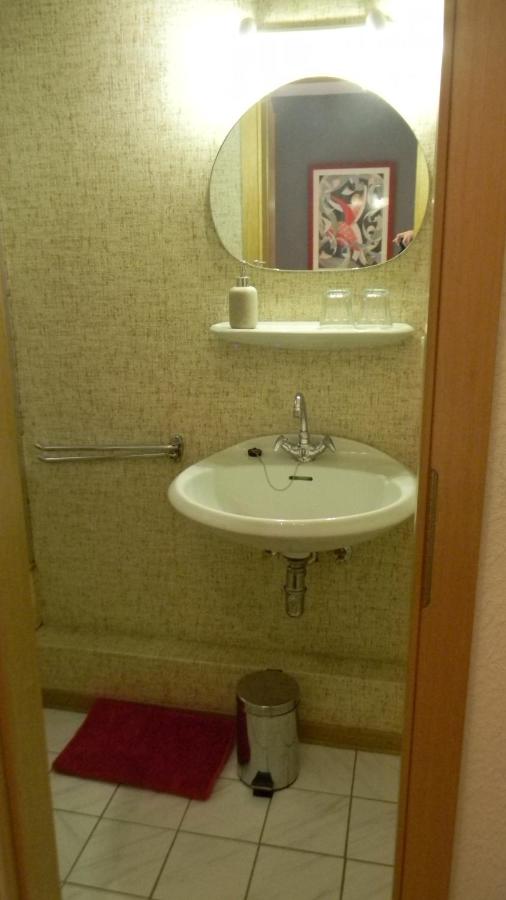 Tweepersoonskamer met 1 of 2 Bedden en Eigen Badkamer