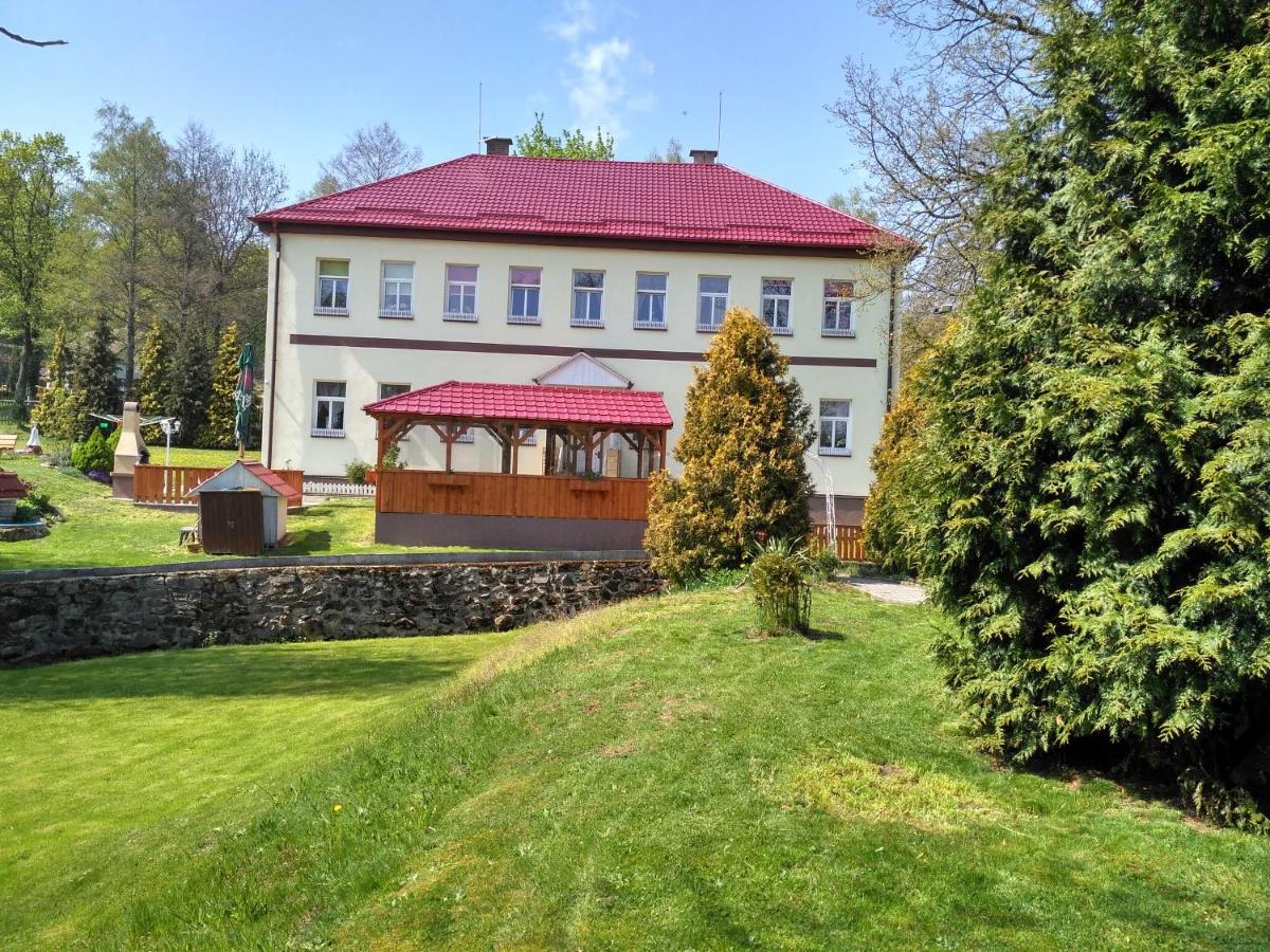 Penzion U Bernardýna - Ferienwohnung Tachov