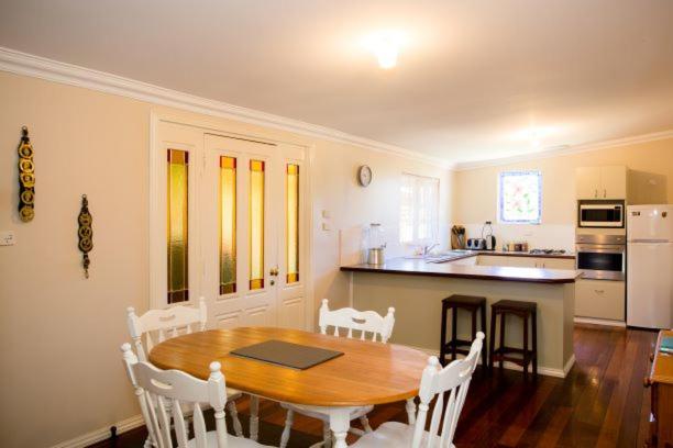 B&B Bridgetown - Yvonnes Rest Holiday Home - Bed and Breakfast Bridgetown