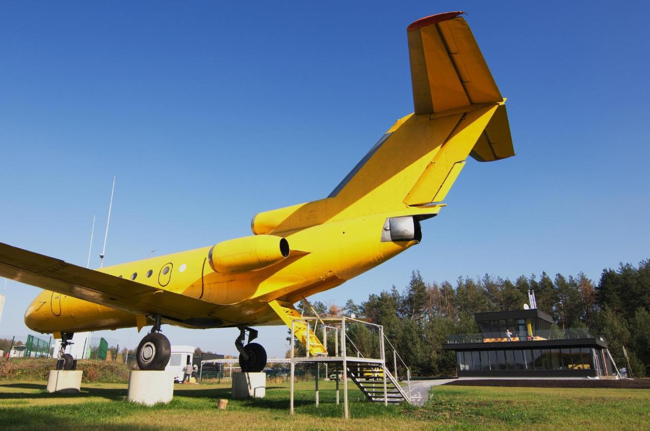 Yellow Plane - B&B Yuriv