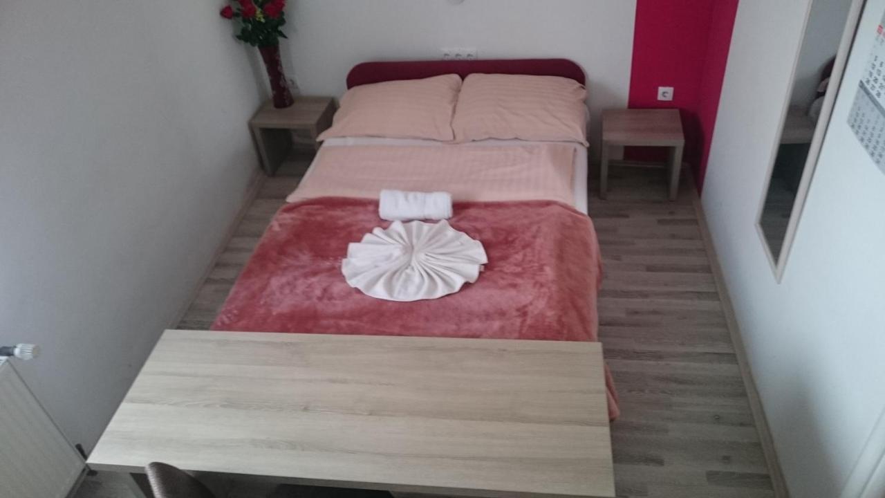 B&B Slavonski Brod - Guest House Villa Herbarium - Bed and Breakfast Slavonski Brod