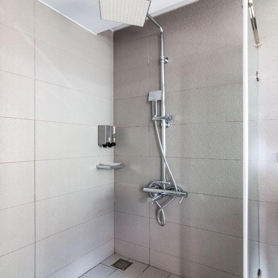 Double Room with Private Bathroom - 4F