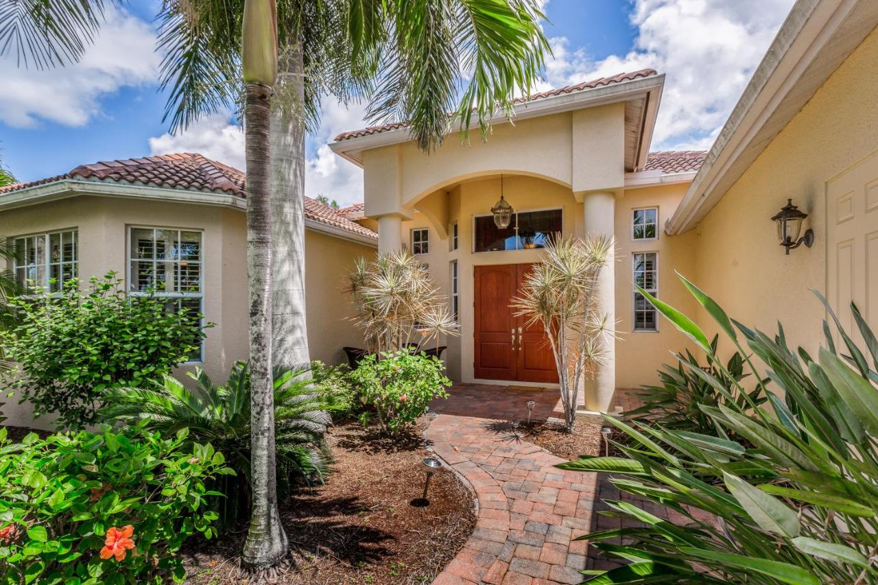 B&B Cape Coral - 4 Bed 4 Bath Apartment in Cape Coral - Bed and Breakfast Cape Coral