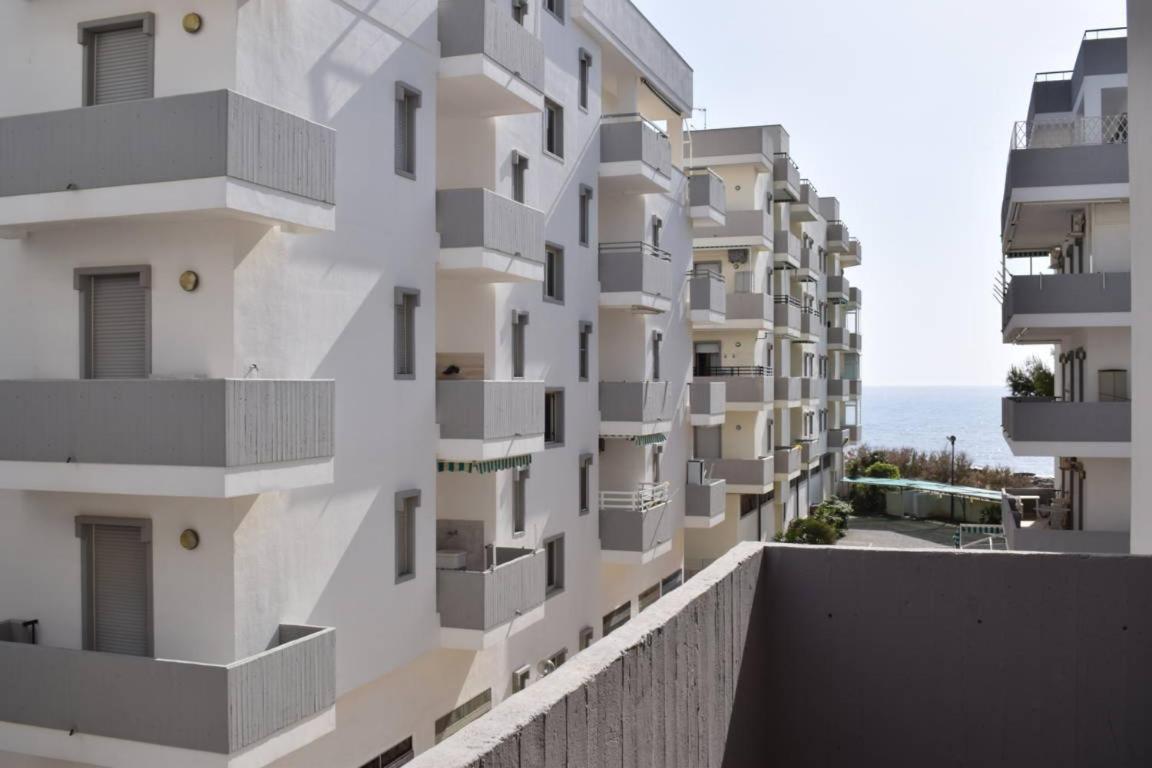 Appartamento Idra - Ferienwohnung Rivabella