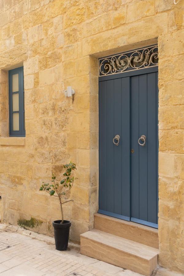 16 lettings - charming character house - B&B