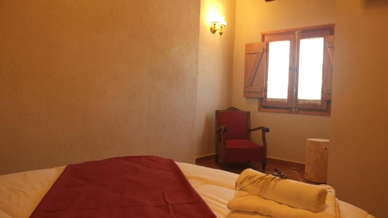 Chambre Double - Vue sur Piscine