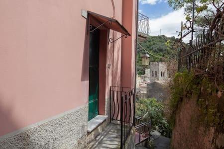 Apt. with an exciting view - B&B Monterosso al Mare