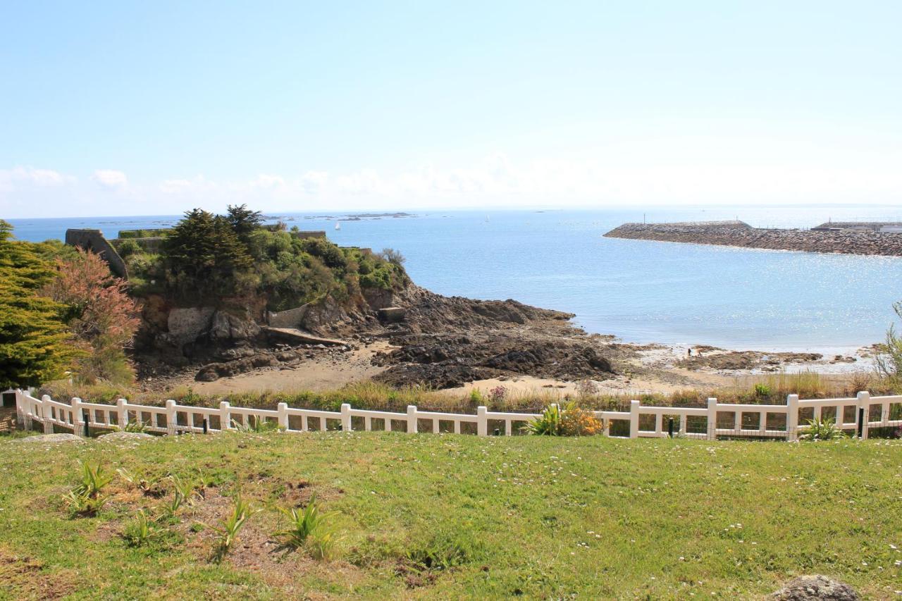 B&B Saint-Quay-Portrieux - Appartement Vue Mer Au Jardin De La Comtesse - Bed and Breakfast Saint-Quay-Portrieux