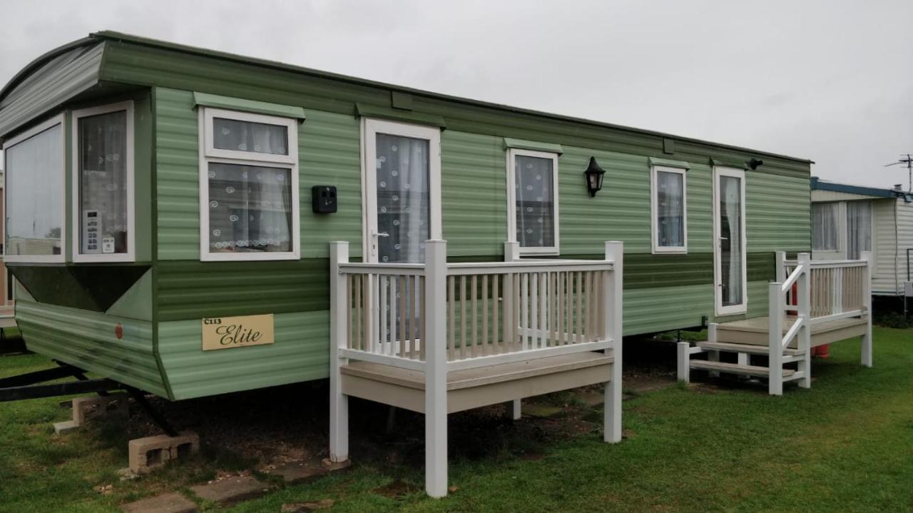 6 Berth central heated on Golden Sands Elite - B&B Skegness