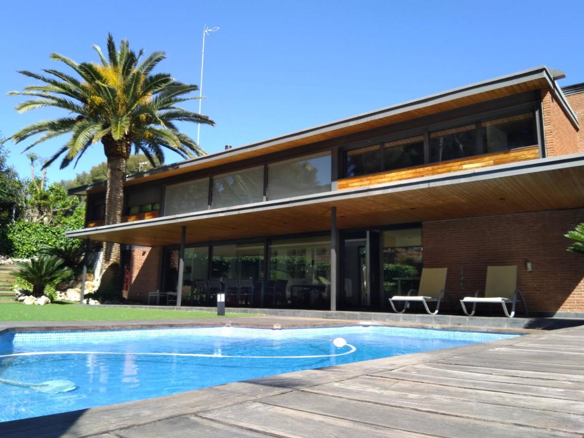 B&B Castelldefels - VILLA DEL BOSQUE - Bed and Breakfast Castelldefels