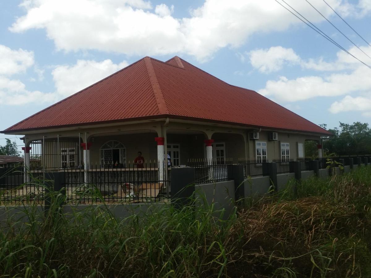 Chander's Villa - B&B Paramaribo