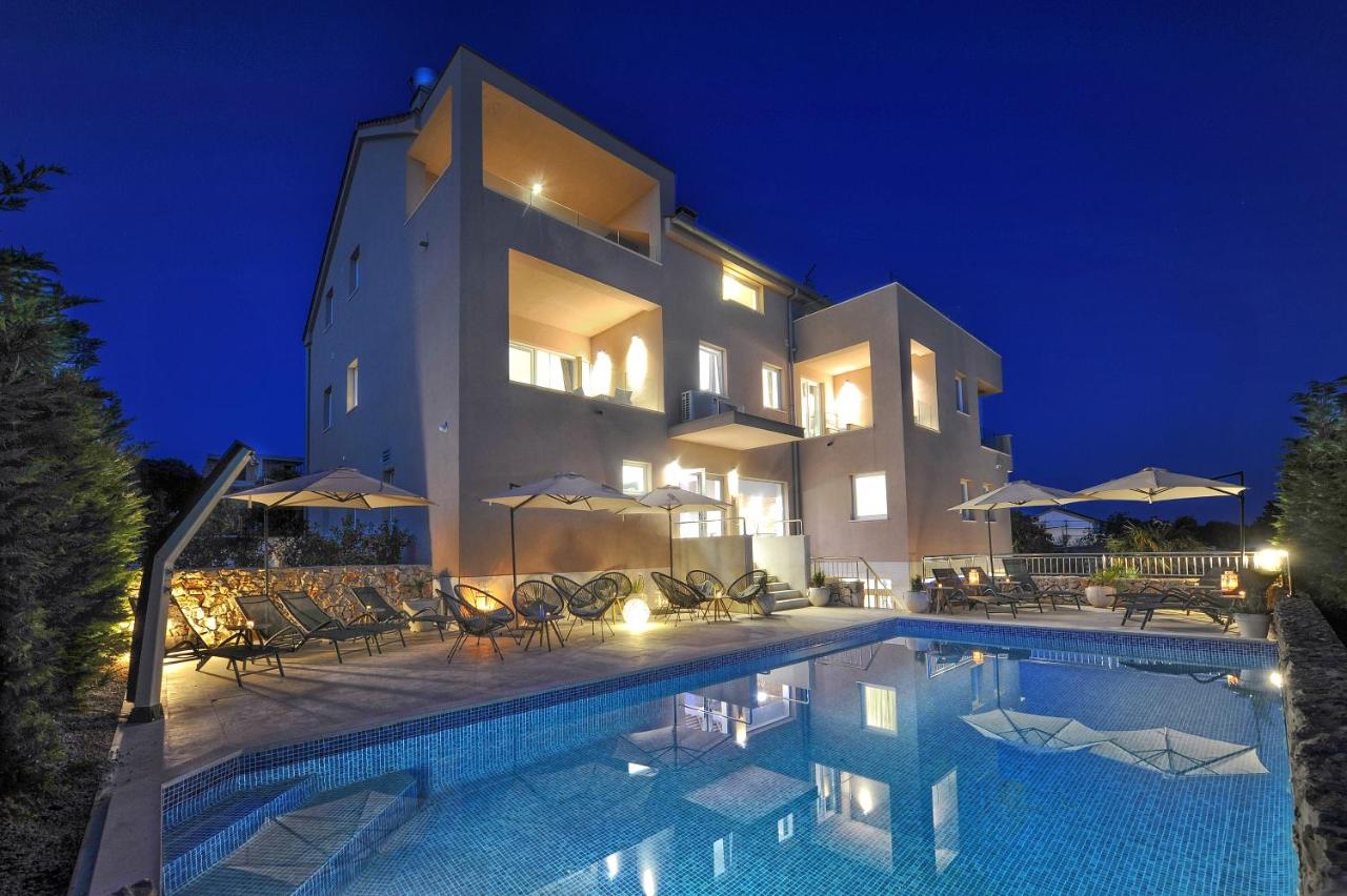 Deluxe Villa No.10 - Rooms & Apartments - B&B Mandre