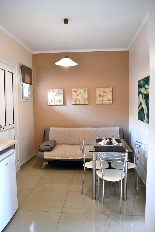 Roula Kotsonis Superior Apartment - B&B Argási