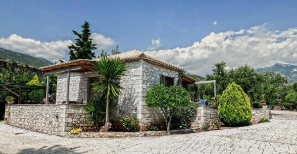 Mouses Apartments-Kardamyli - B&B
