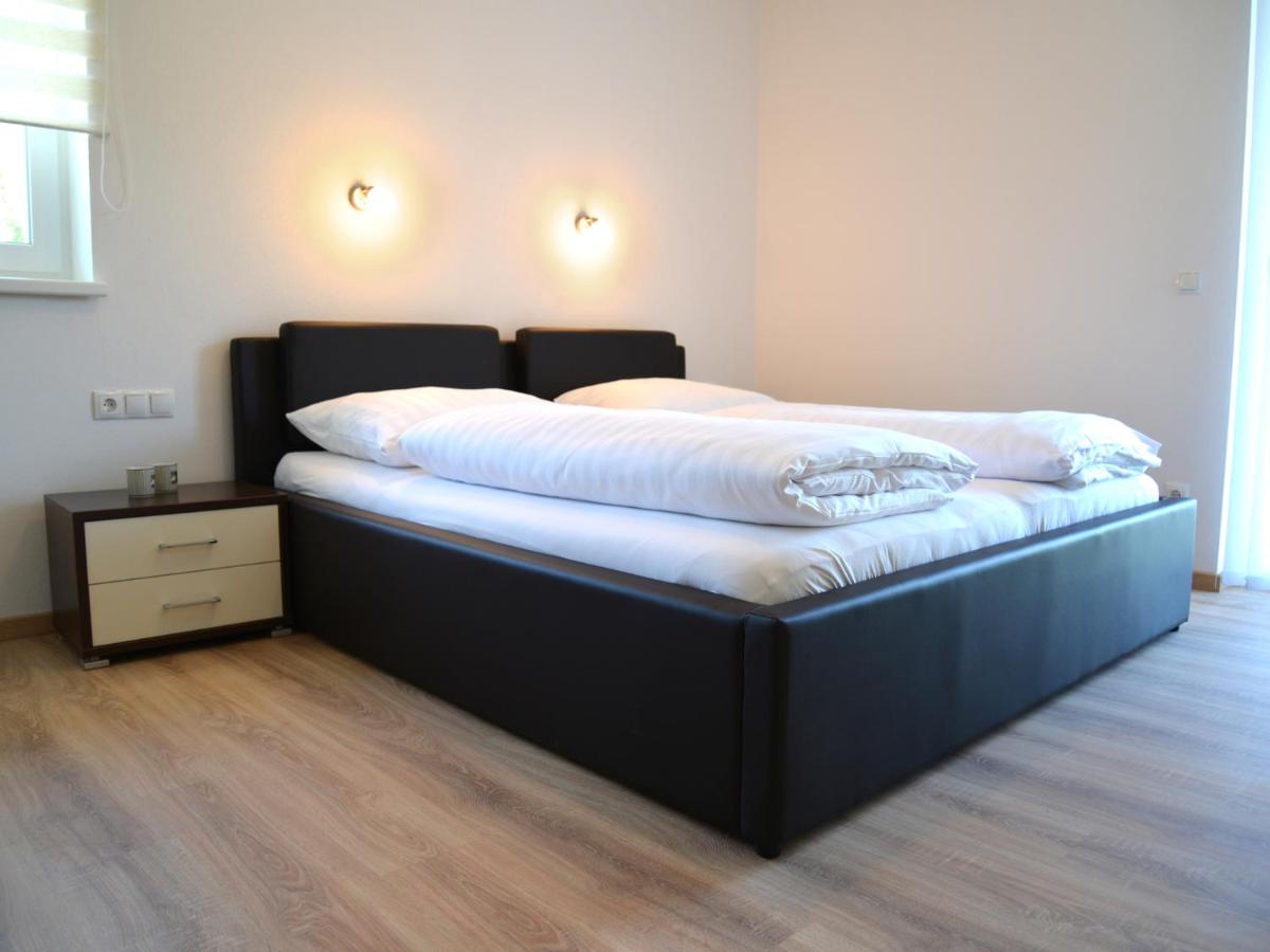 Apartment mit 3 Schlafzimmern und Balkon